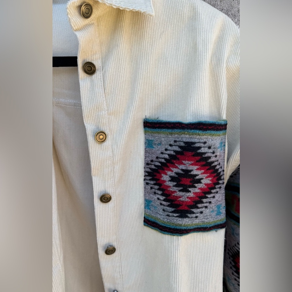 Cream Aztec Patterned Shacket - Picture 4 of 5